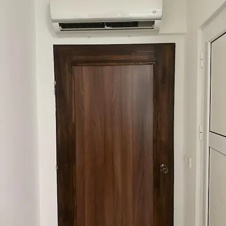 Pension Zimmer Voll Moebliert *